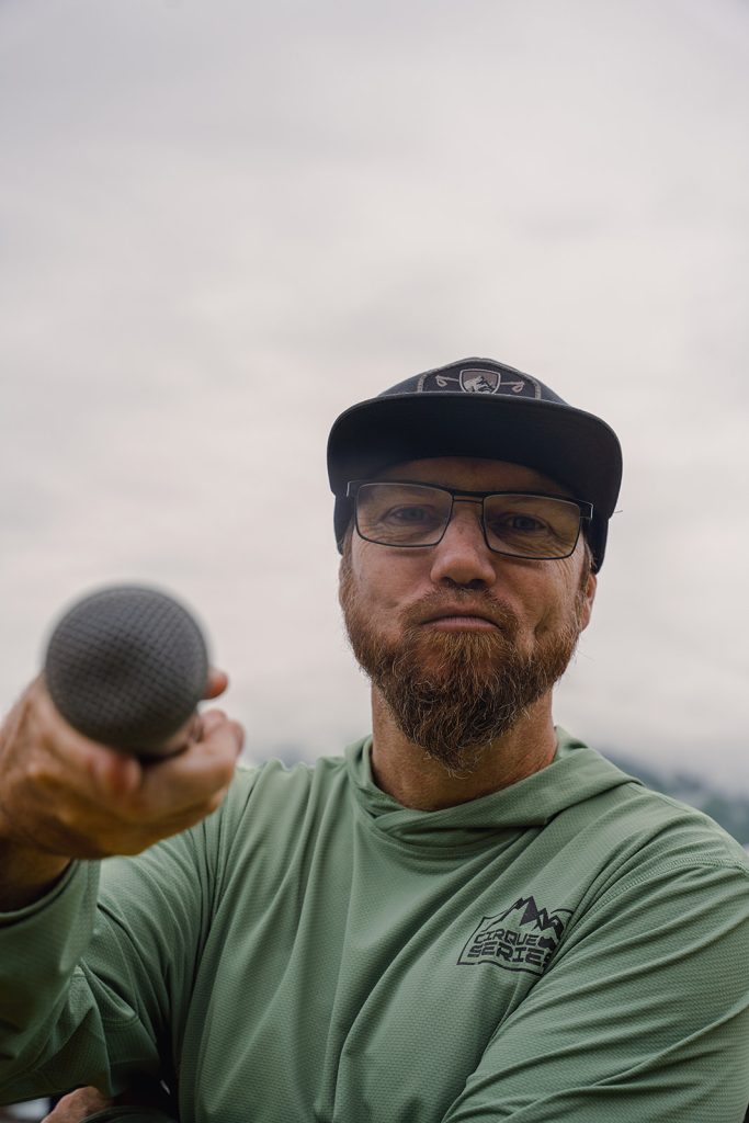Goldy press photo 4